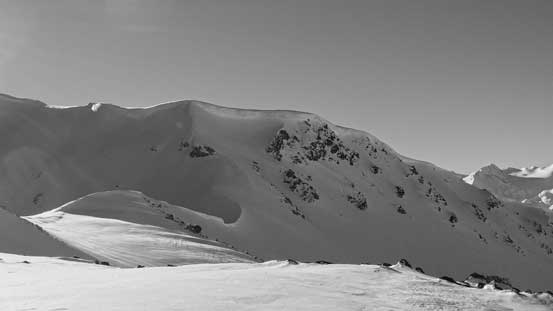 To get there I'd have to climb this loaded slope and break a cornice. No thanks...