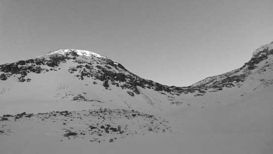 Instead of the west ridge, I turned my attention to the nearby Parkhurst/Wedge col