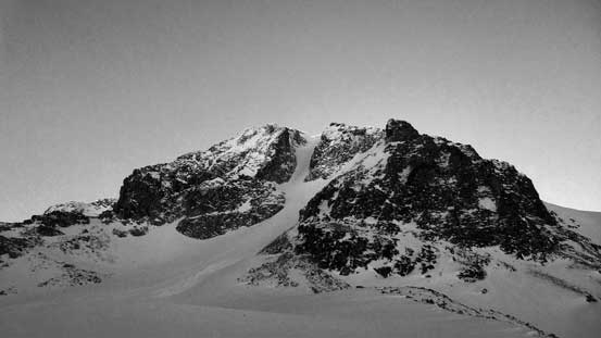 This obvious snow line is Wedge's NW Couloir - a steep ski descent at 45-50 degrees