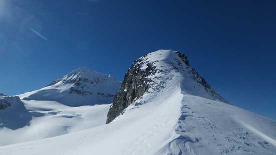 Here's the start of Wedge's NE Arete