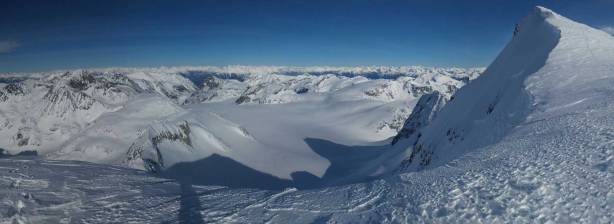 A panorama of the icefield Click to view large size.