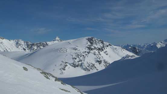 Looking over Peggy Peak towards the pointy Mt. James Turner
