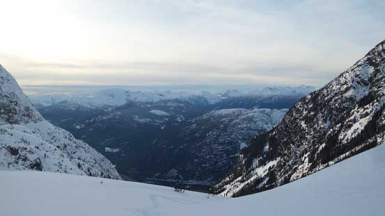 Just about to drop down the headwall below the hut/lake