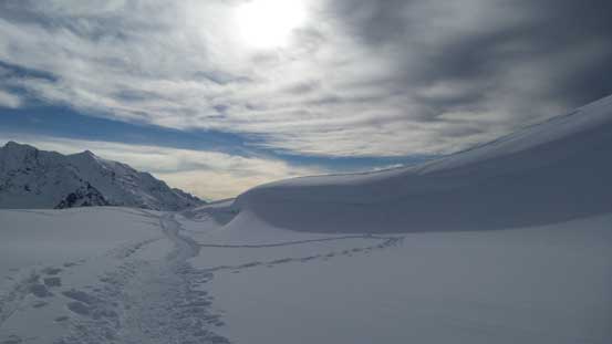 I traversed towards its backside before skinning up a gentle slope