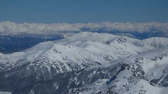 The undulating ridge by Helm Peak and Corrie Peak in the foreground