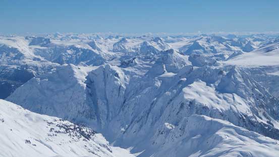 In the foreground are Spire Peaks and the "super couloir". Behind is the Misty Icefield area