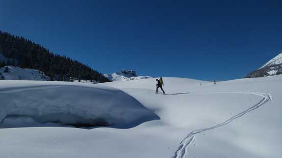 We resumed the ascent without checking the hut out.