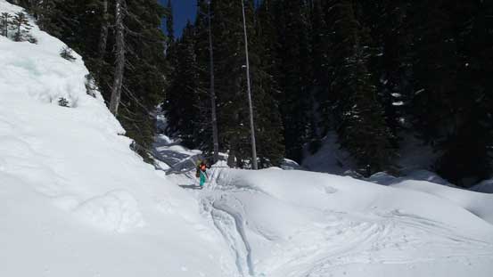 Michelle boot-packing down to the lake shore