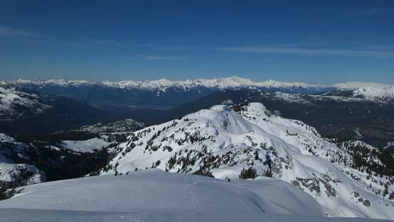 Looking back along the undulating west ridge