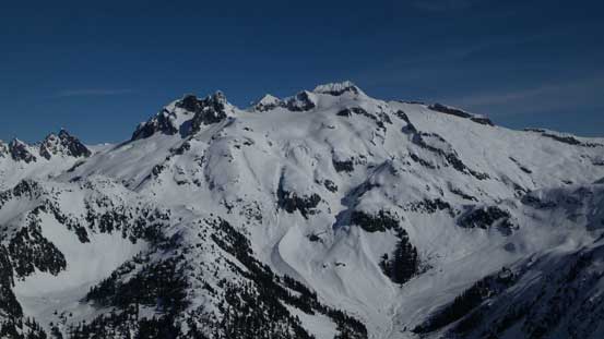A full shot of Mamquam Mountain massif