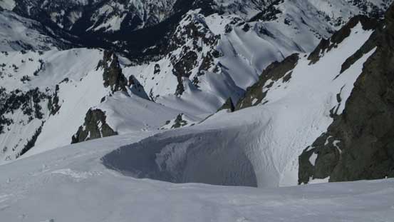 An interesting scoop on Upper Curtis Glacier