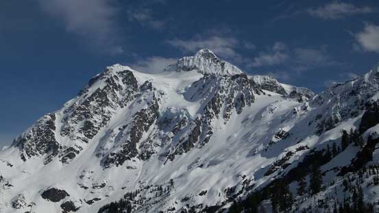 Looking back at the majestic mountain. Done!!