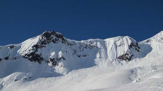 All those are sub-peaks of Mt. Fee