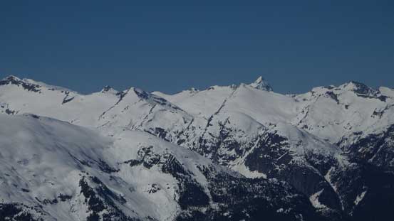 The pointy Mt. Ashlu pokes behind