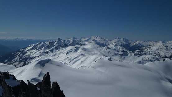 A wider view looking south towards Tantalus Range