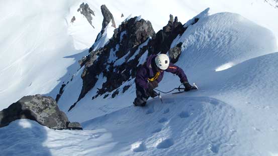 Alex dropping into the upper face