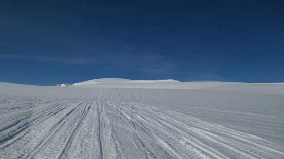 The plod up Powder Mountain is as simple as it looks here... 