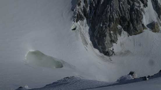 A zoomed-in view of the volcanic gas hole... Looks beautiful but smells like shit...