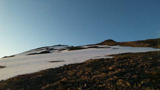 Only a mere 100-m to the summit.. 