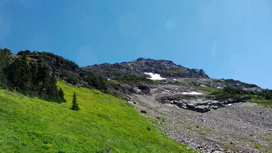 Traversing onto the talus. Going up...