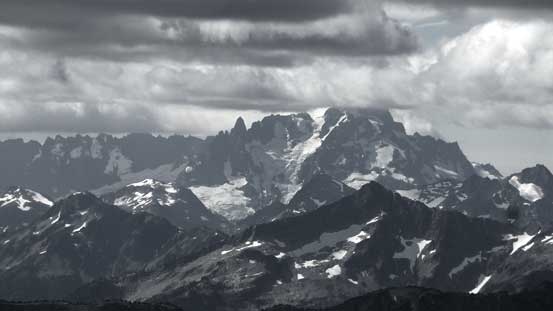 A zoomed-in view of Mt. Shuksan
