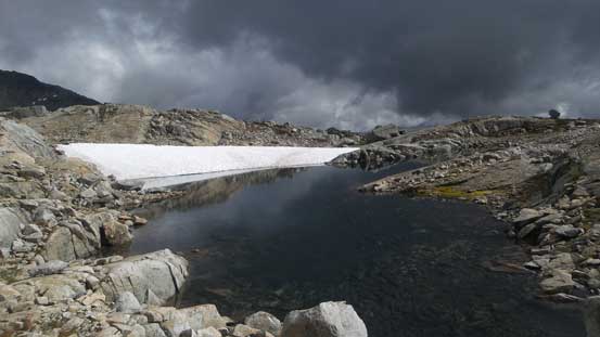 Down to that unnamed tarn now