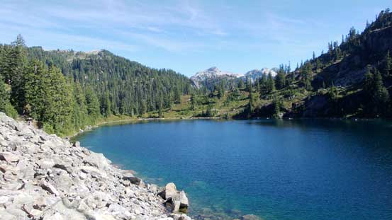 Circumventing the lake on its north side