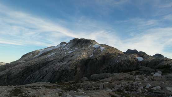 Looking ahead towards the ridge plod up Meslilloet NE1. Here I also bypassed the 3rd bump