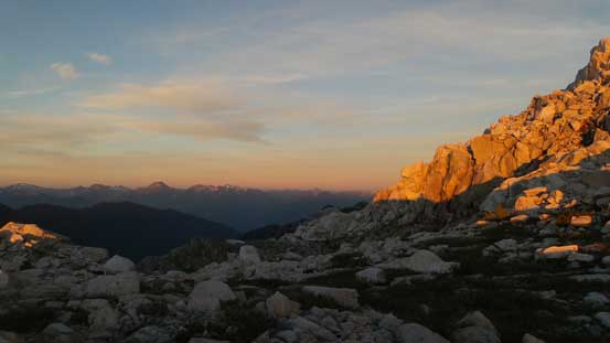 Full-on evening glow over the eastern horizon.