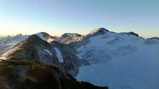 Looking ahead. My route would follow the ridge and then merged onto the glacier
