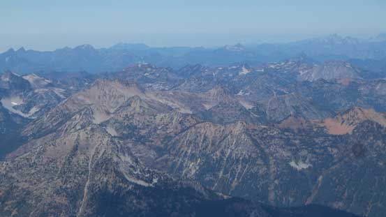 A sea of peaks all below us. Too lazy to figure out their names.. 