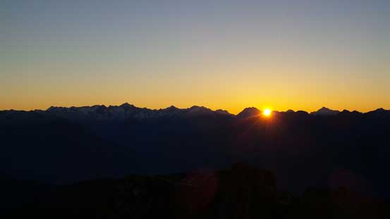It's sunrise time! Eldorado Peak and surroundings on the horizon