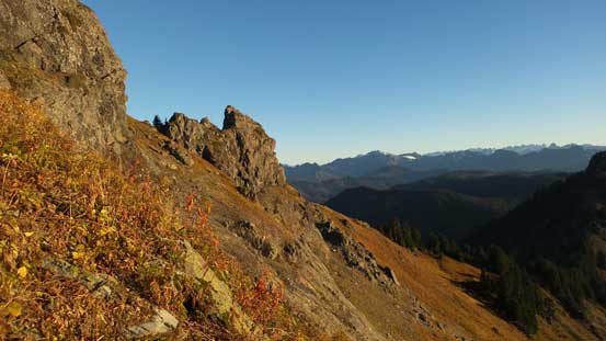 Picking my way down the east face of Sauk Mountain