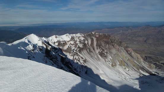 The rest of the crater rim on the NW side