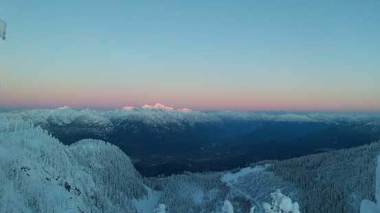 Tantalus Range on glow