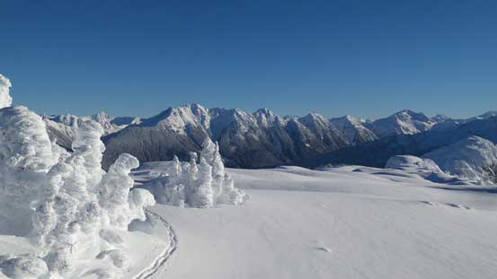 Looking towards Nooksack Ridge (Mt. Sefrit to Ruth Mountain)