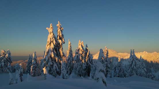 Another wider view from the summit of Little Goat Mountain