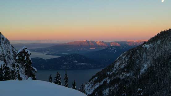 Alpenglow on Mt. Elphinstone just across the Howe Sound