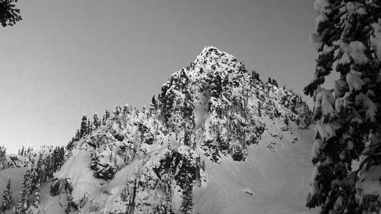Magnesia Peak actually has a pretty impressive north face