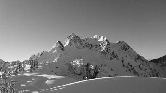 Cresting the south shoulder of Mt. Hanover now, looking towards Brunswick Mountain