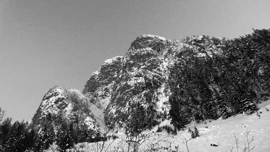 The north face and north ramp of Mt. Harvey