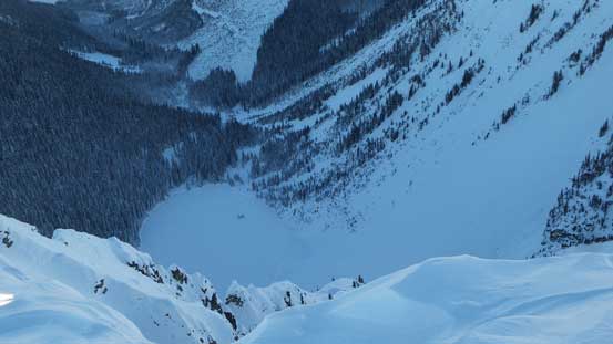 Looking steeply down the N. Face towards Darkside Lake