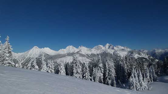 A full view of Cheam Range - the main reason why I came up here in winter conditions! 