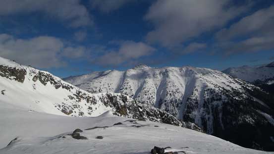Don't think this peak has a name, but looks cool. It separates Cayoosh by Marriott basin