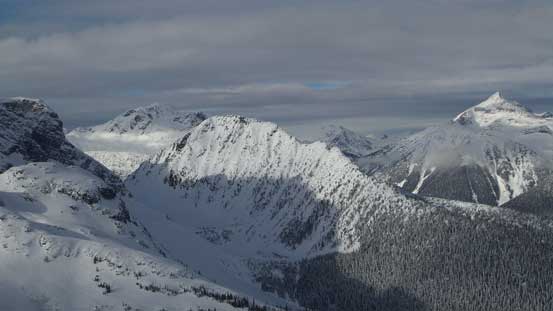 Mt. Chief Pascall looking good under the sunlight 