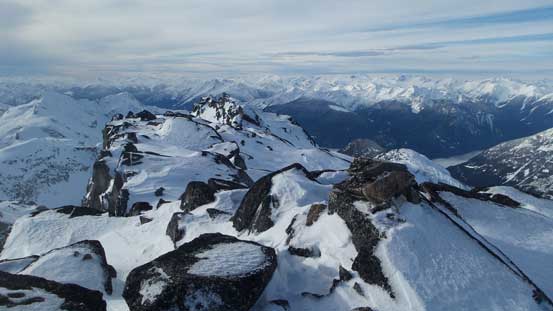 Lots of boulders on the summit