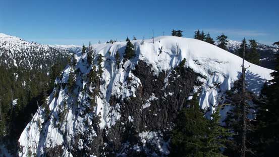 This is the true summit of Middle Needle, hence the highest point of Needles Traverse