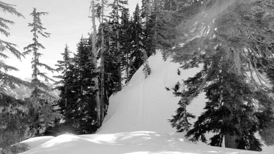 The traverse starts off fairly easily 