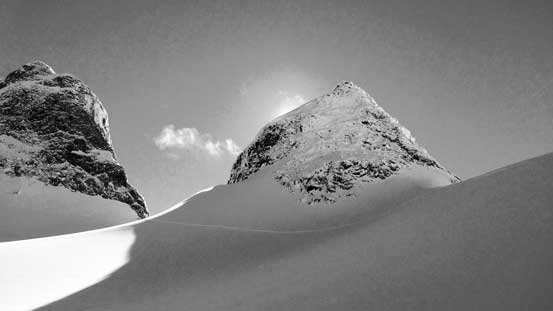 Mt. Hartzell looming in front. I was aiming at M/H col which was on the left side