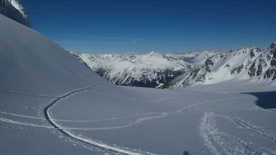Almost at Matier/Hartzell col, looking back